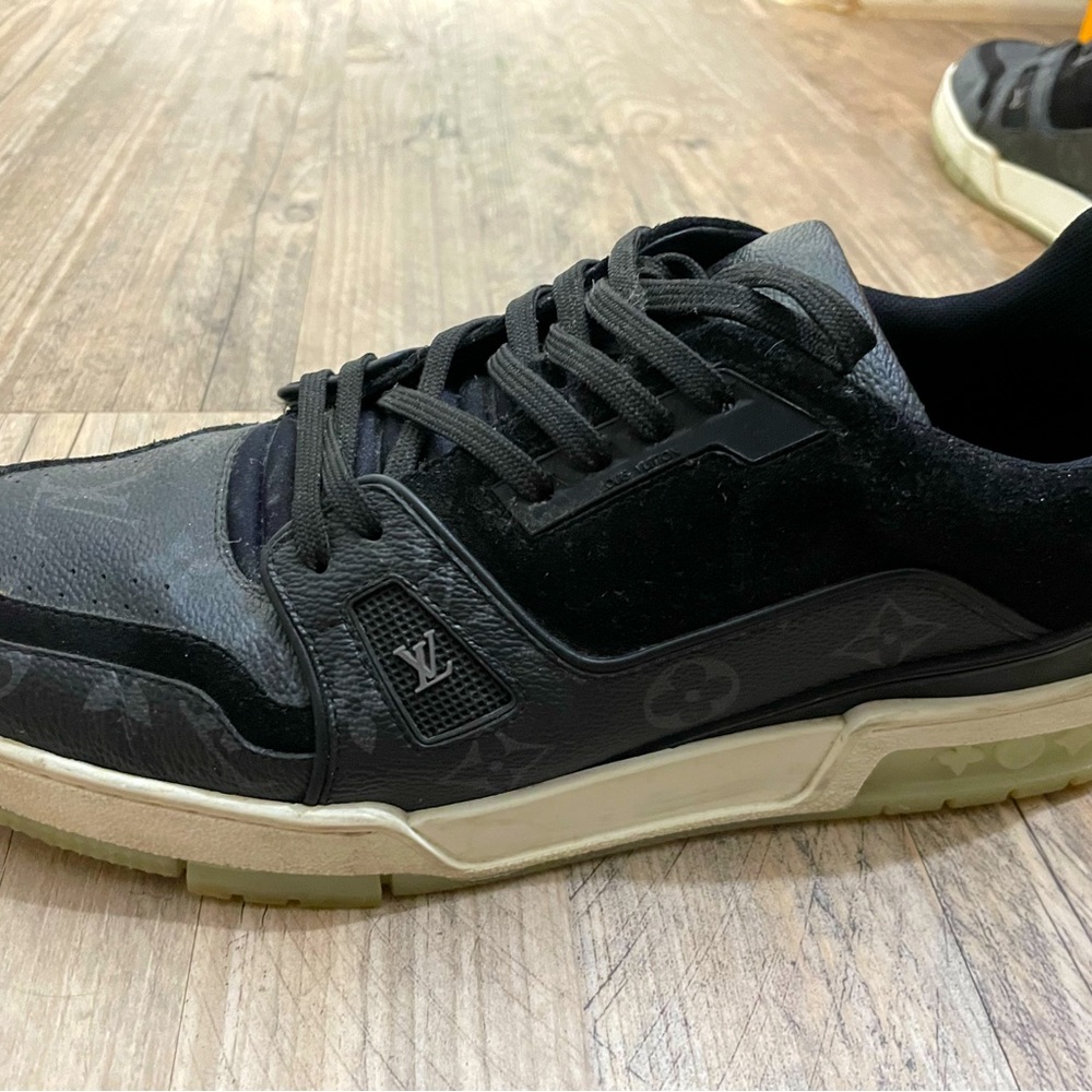 Louis Vuitton size 10.5 (REAL) Receipt with proof